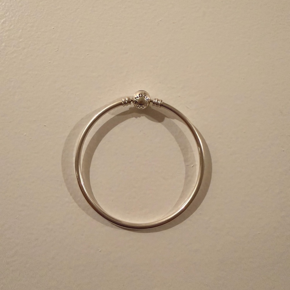 Pandora Moments Bangle - Picture 3 of 5